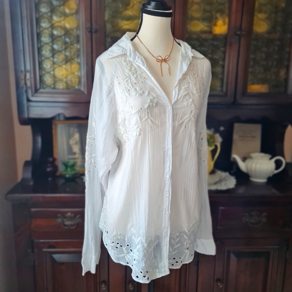 Gorgeous Flowy Cotton Free People Button Down Blouse size M/L
